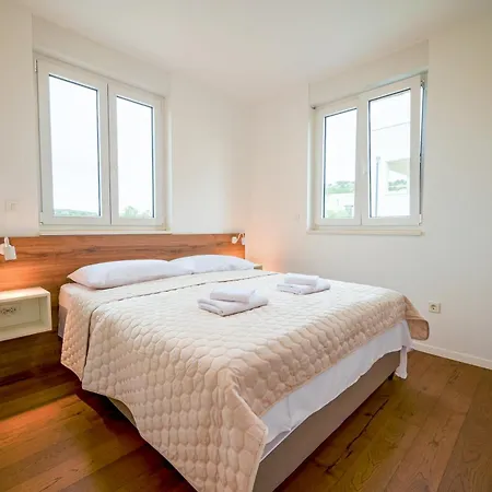 Apartment Siroko *